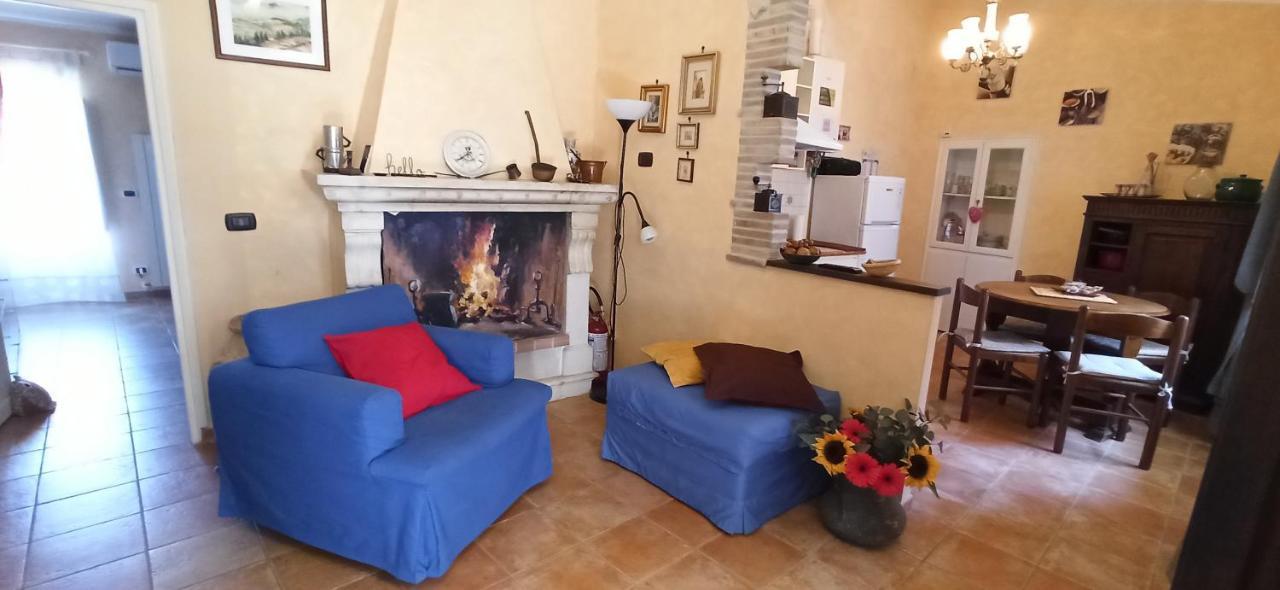 Relax Nell' Antico Borgo Villa Casperia ภายนอก รูปภาพ