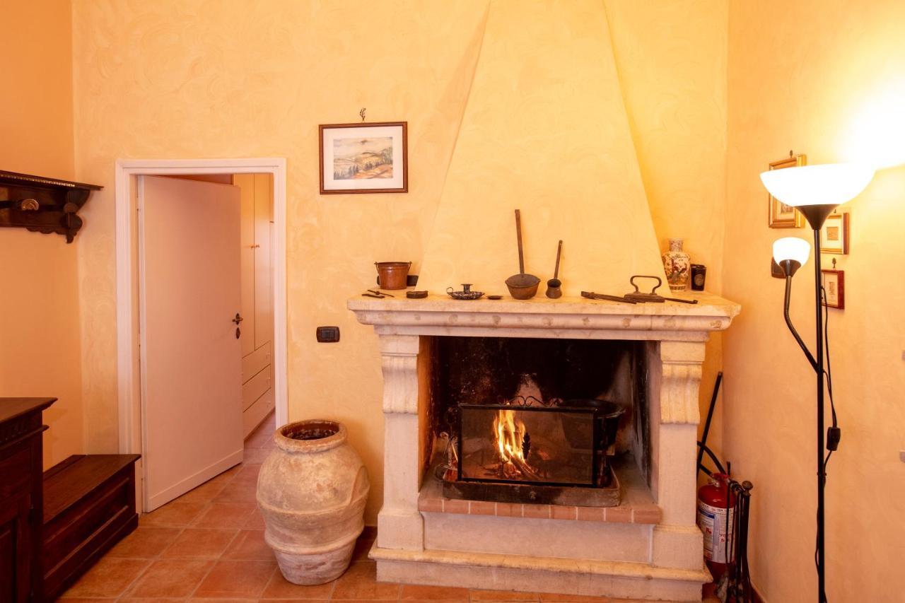 Relax Nell' Antico Borgo Villa Casperia ภายนอก รูปภาพ