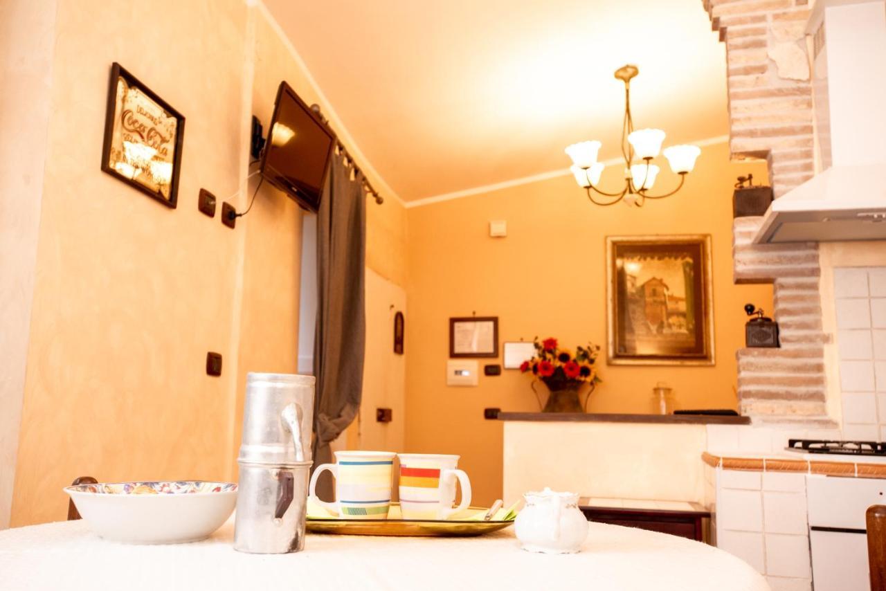 Relax Nell' Antico Borgo Villa Casperia ภายนอก รูปภาพ
