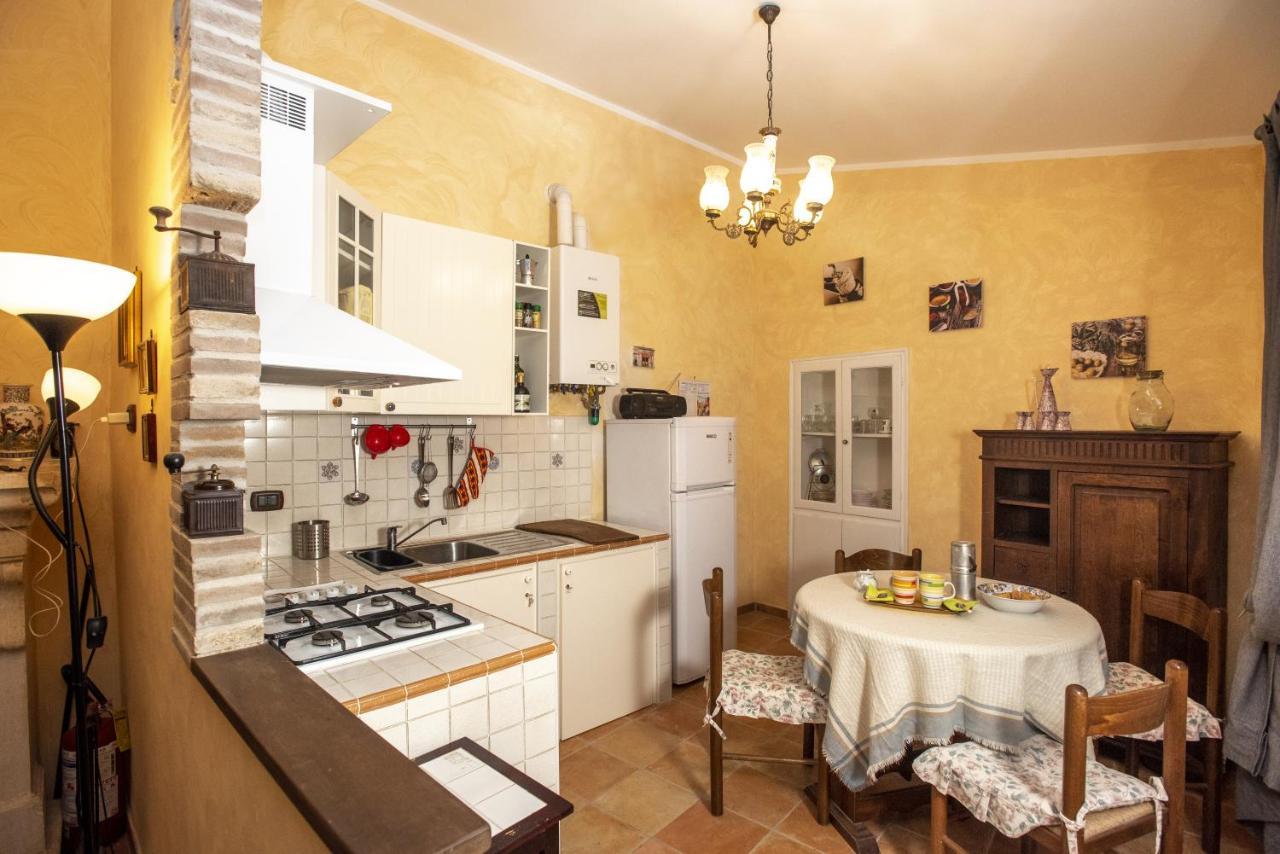 Relax Nell' Antico Borgo Villa Casperia ภายนอก รูปภาพ